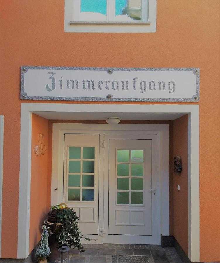 Gasthof Thuenauer Offenhausen Buitenkant foto